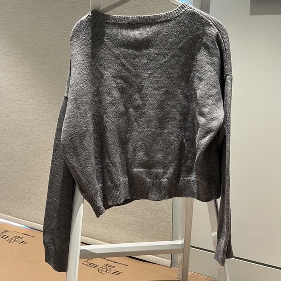 H&M Crewneck Sweater - Picture 3 of 3